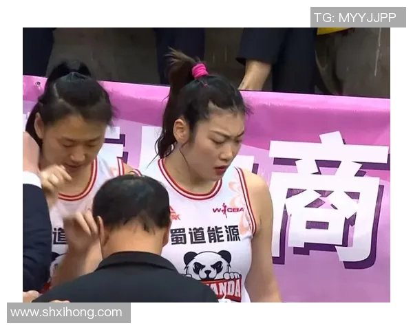 广东女篮夺冠时刻黄思静感动落泪提前换下自己展现真情流露